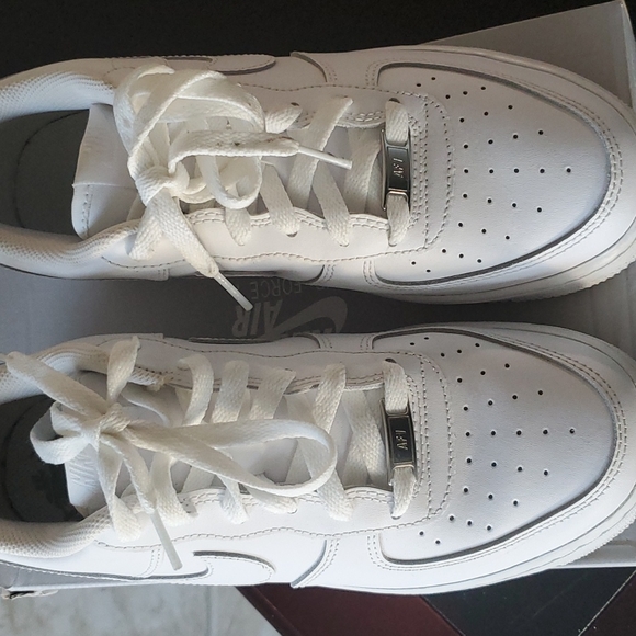 AIR FORCE 1 - Picture 2 of 5